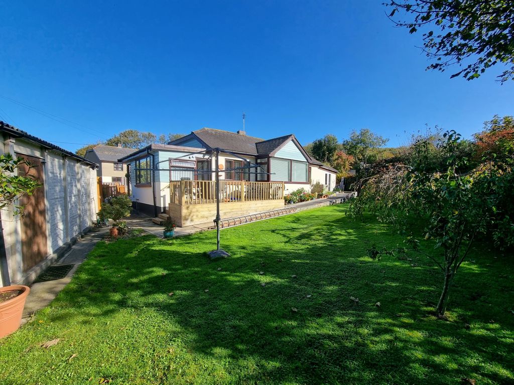 3 bed detached bungalow for sale in Well Lane, Perran Downs