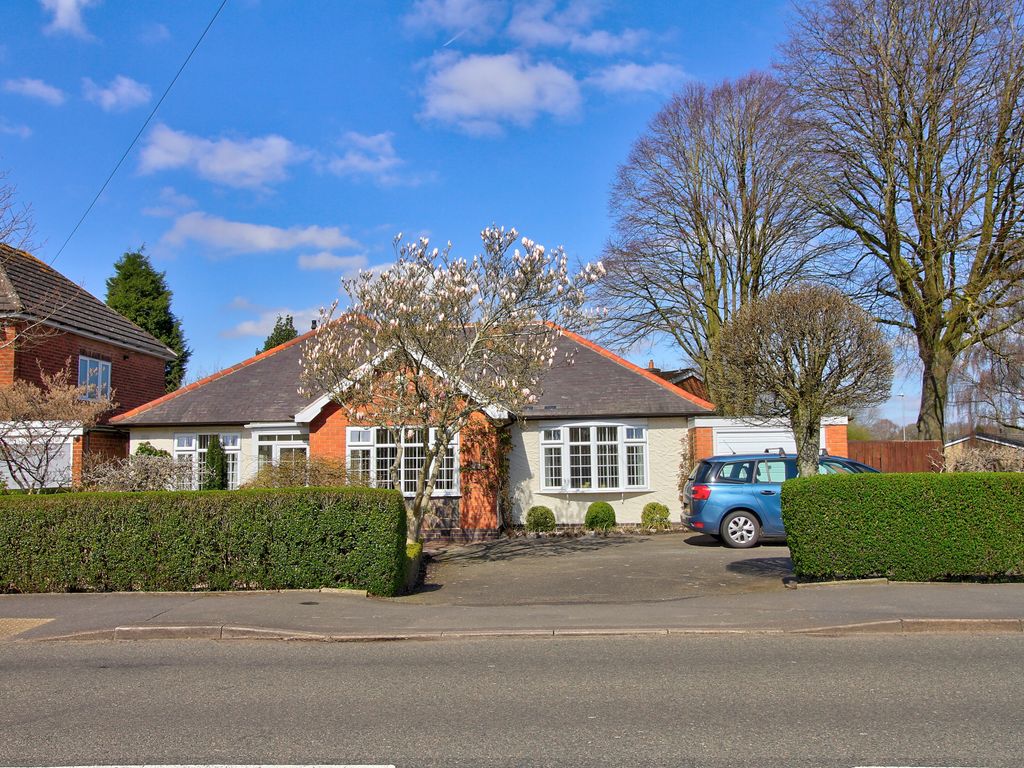 3 bed bungalow for sale in Greenhill Road, Coalville LE67, £315,000