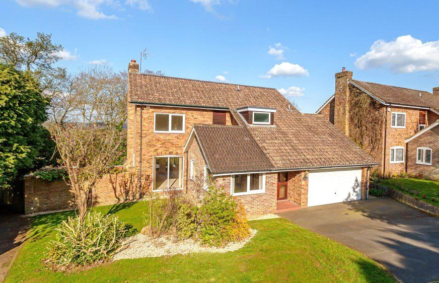 4 bed detached house for sale in Woodmancourt, Godalming GU7 Zoopla