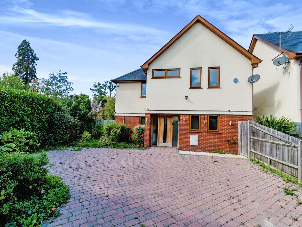 4 bed detached house for sale in Bassett Avenue, Bassett, Southampton