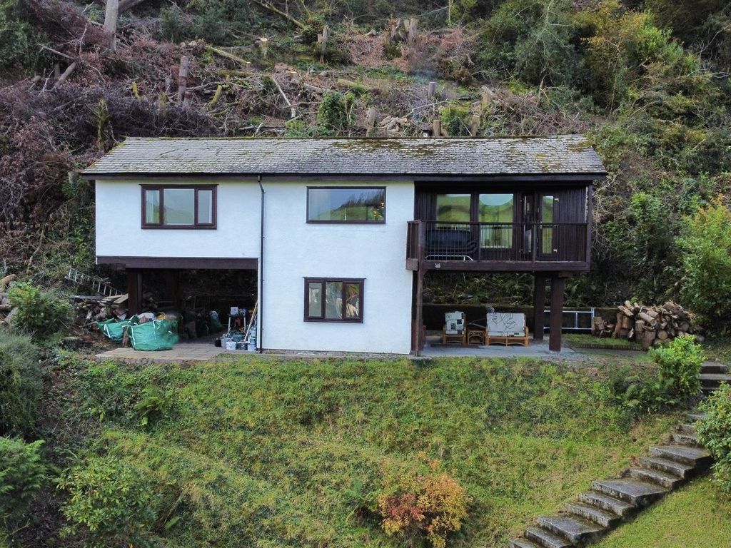 3 bed detached house for sale in Llandre, Bow Street SY24, £335,000