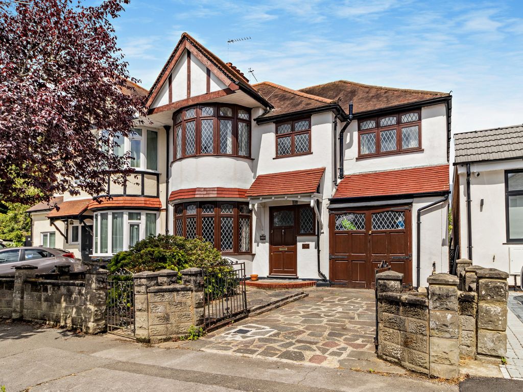 5 bed semidetached house for sale in Kingsway Crescent, North Harrow