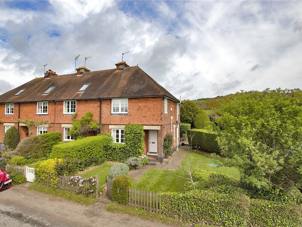 3 bed end terrace house for sale in Kemsing Road, Kemsing, Sevenoaks