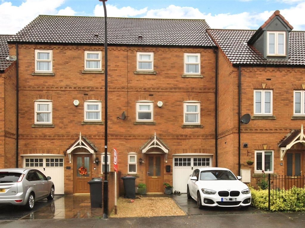 4 bed town house for sale in Progress Drive, Bramley, Rotherham, South