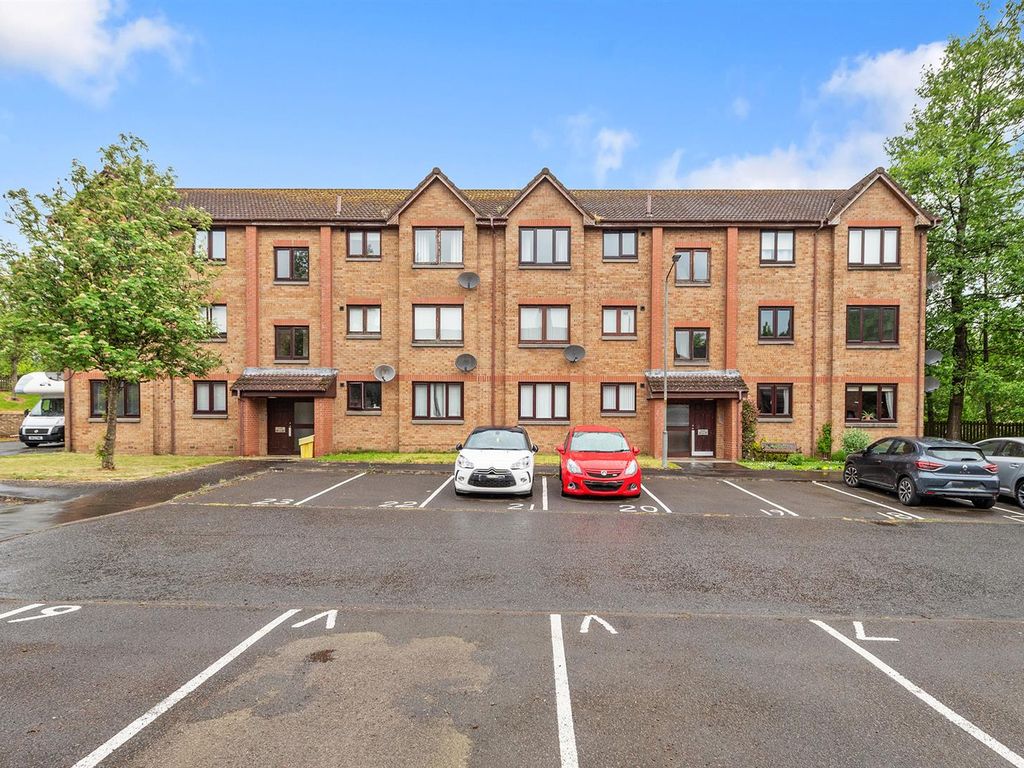 2 bed flat for sale in Hunter Gardens, Bonnybridge FK4, £94,995 Zoopla