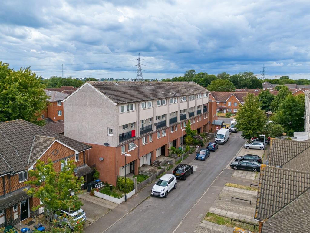 3 bed flat for sale in Ripley Court, Haslemere Avenue, Mitcham CR4 Zoopla