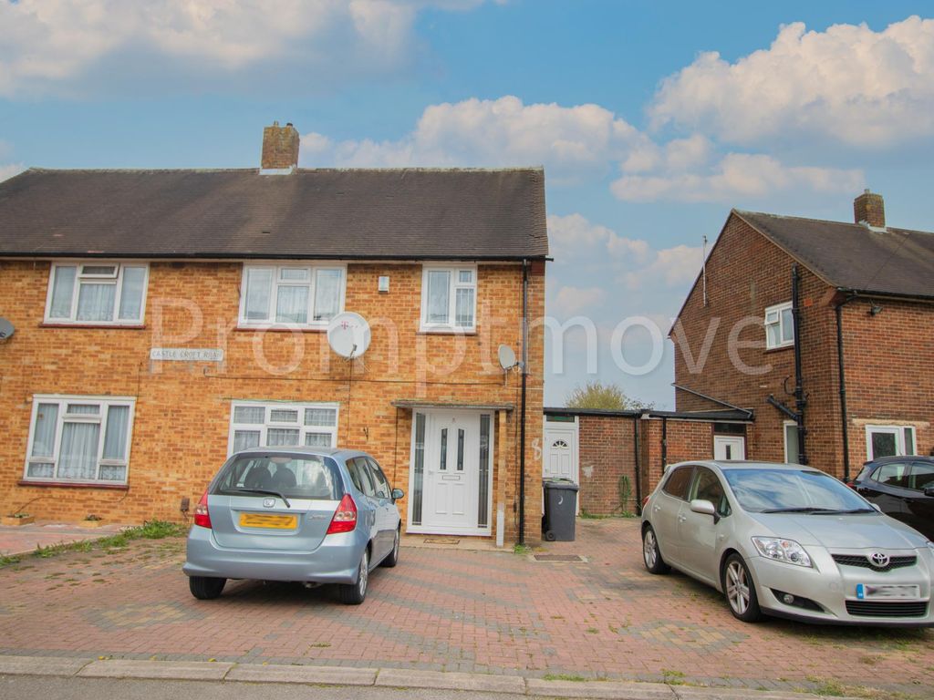 Castle Croft Road, Luton LU1  