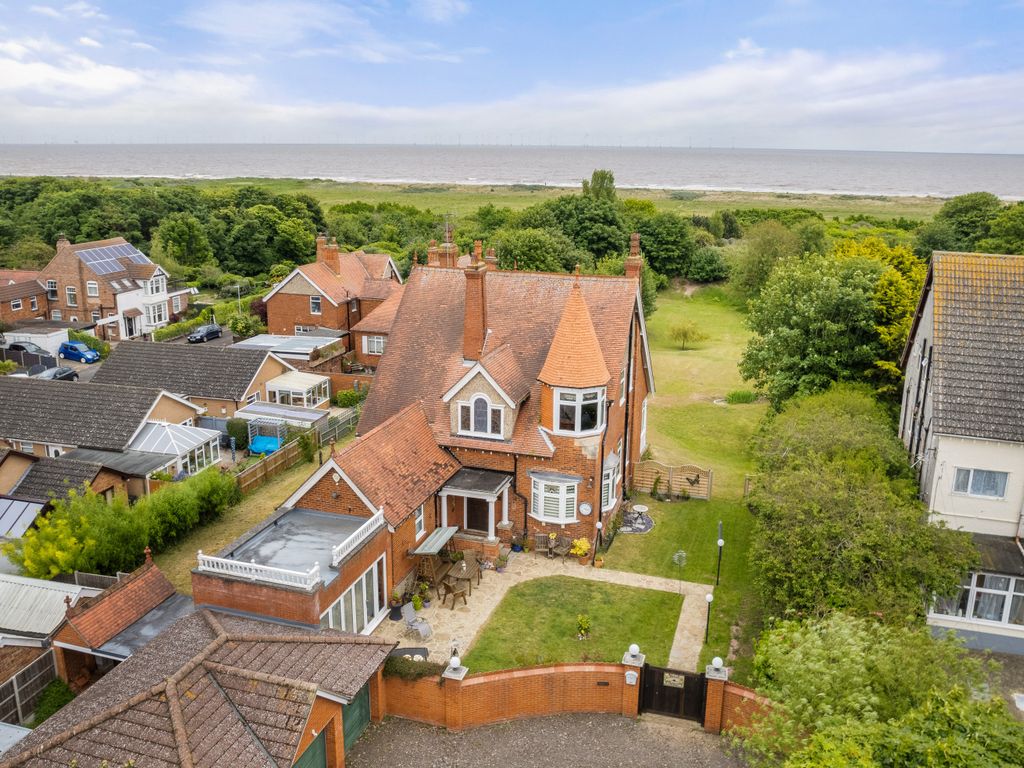 5 bed detached house for sale in Drummond Road, Skegness PE25 Zoopla