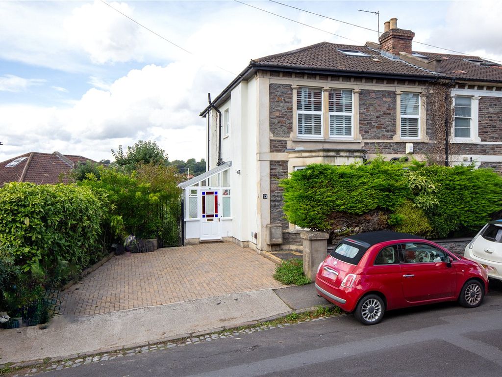 4 bed semidetached house for sale in Belmont Road, St. Andrews