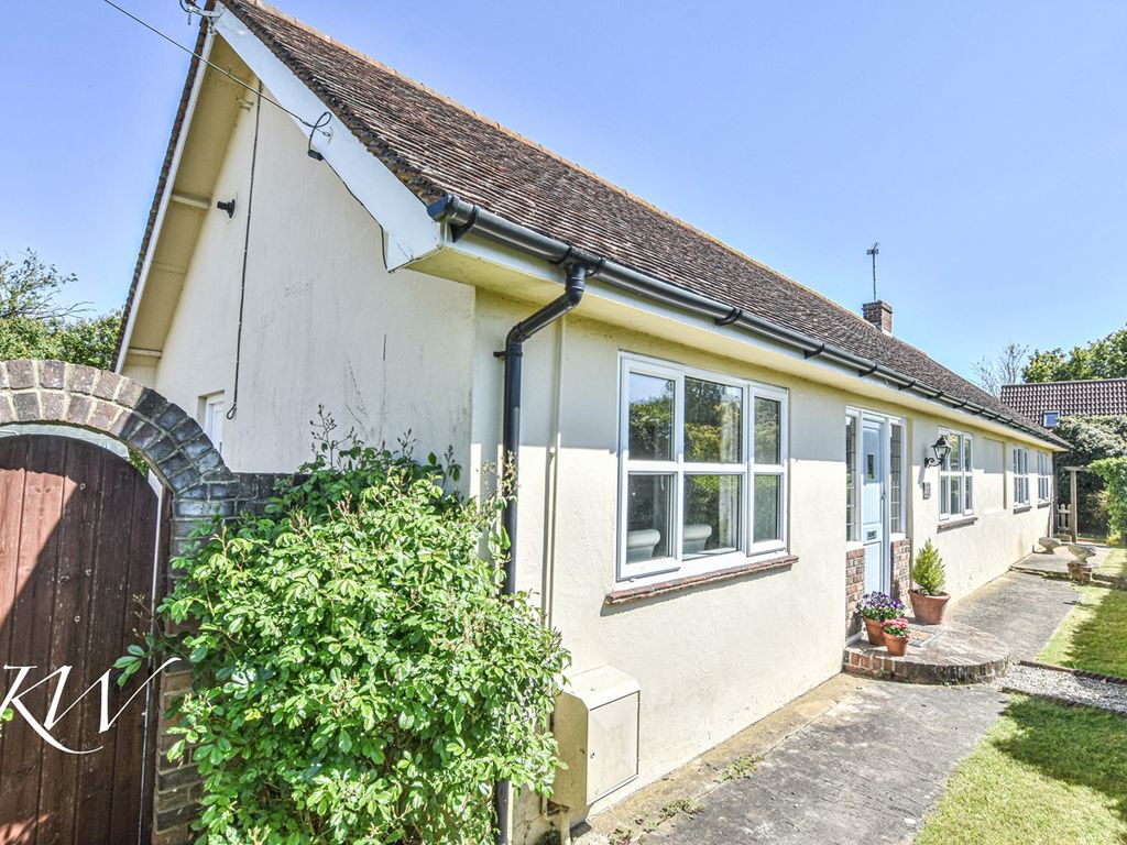 3 bed detached bungalow for sale in Abberton Road, Fingringhoe
