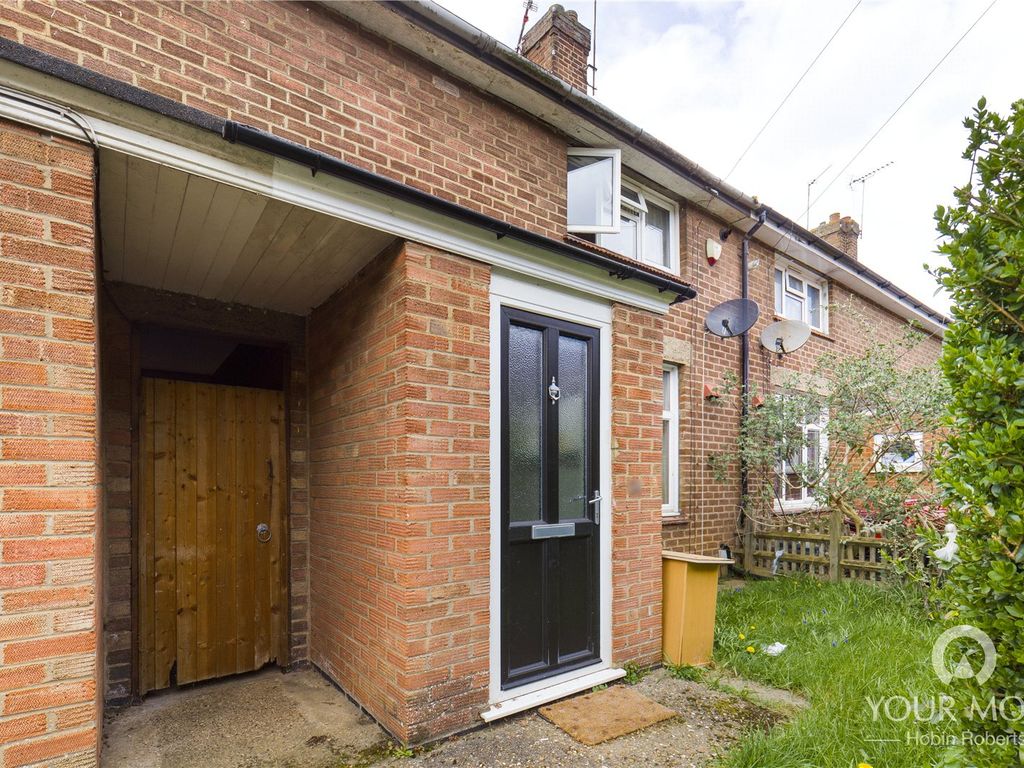2 bed terraced house for sale in Fieldway, Abington, Northampton NN3