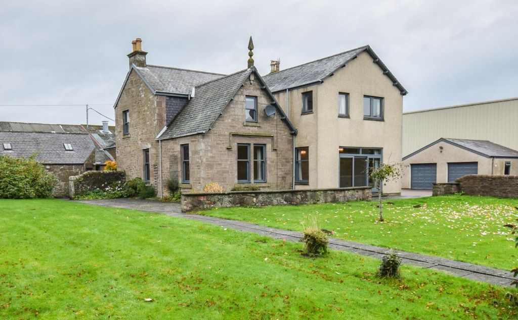 5 bed detached house to rent in 3 Woodside Road, Letham, Angus DD8, £
