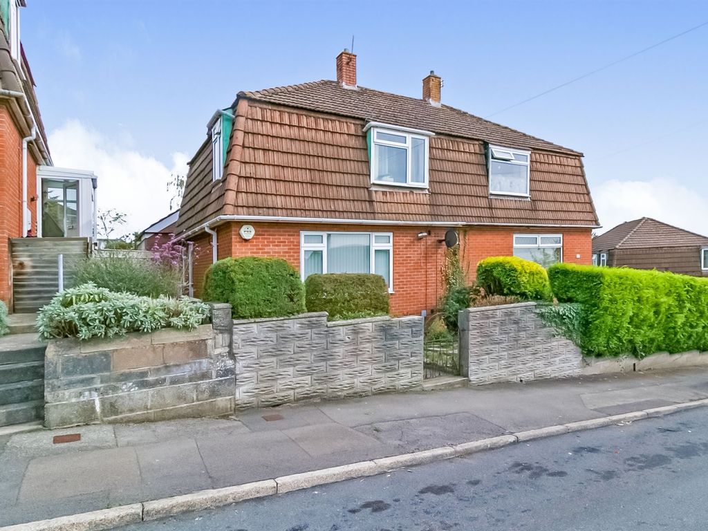 3 bed semidetached house for sale in Walker Road, Barry CF62 Zoopla