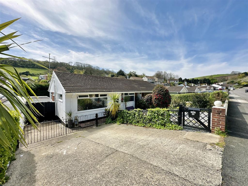 2 bed semidetached bungalow for sale in Chestnut Drive, Higher Brixham