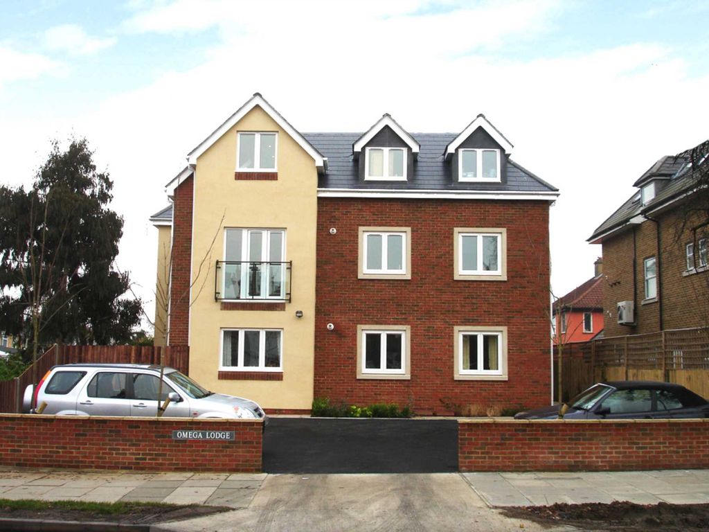 3 bed flat to rent in Malden Road, New Malden KT3 Zoopla