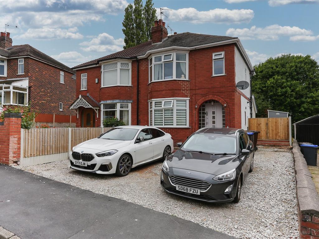 3 bed semidetached house for sale in Kingsfield Road, Biddulph, Stoke