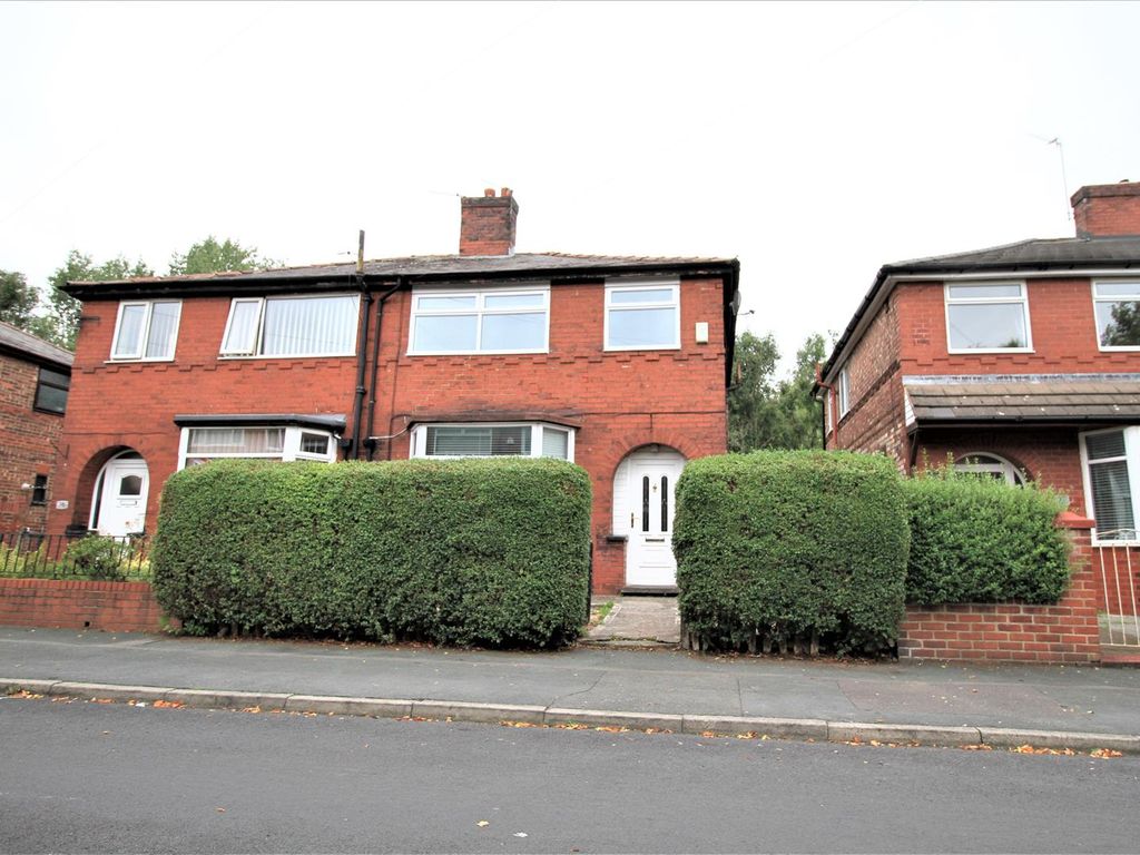 3 bed semidetached house to rent in Arbory Avenue, Moston, Manchester