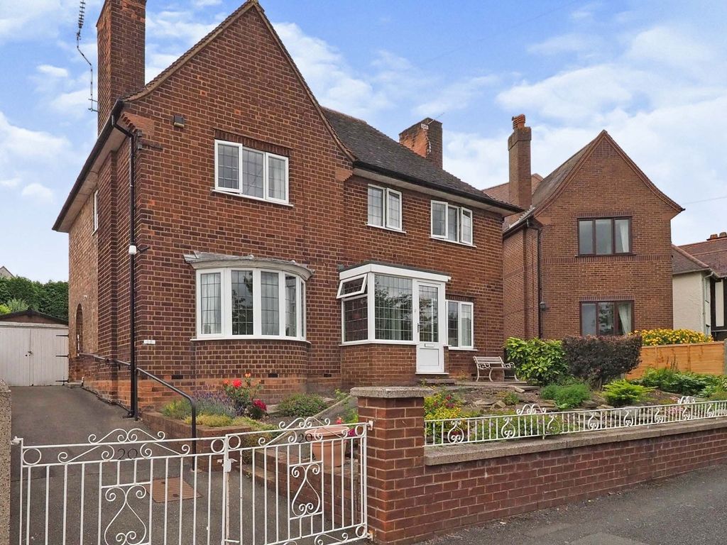 3 bed detached house for sale in St. Andrews Drive, Ilkeston DE7 Zoopla