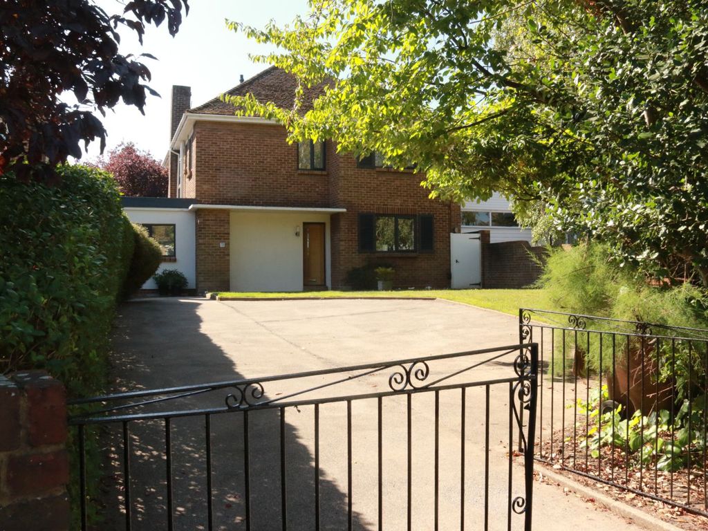 4 bed detached house for sale in Priestfields, Rochester ME1, £995,000
