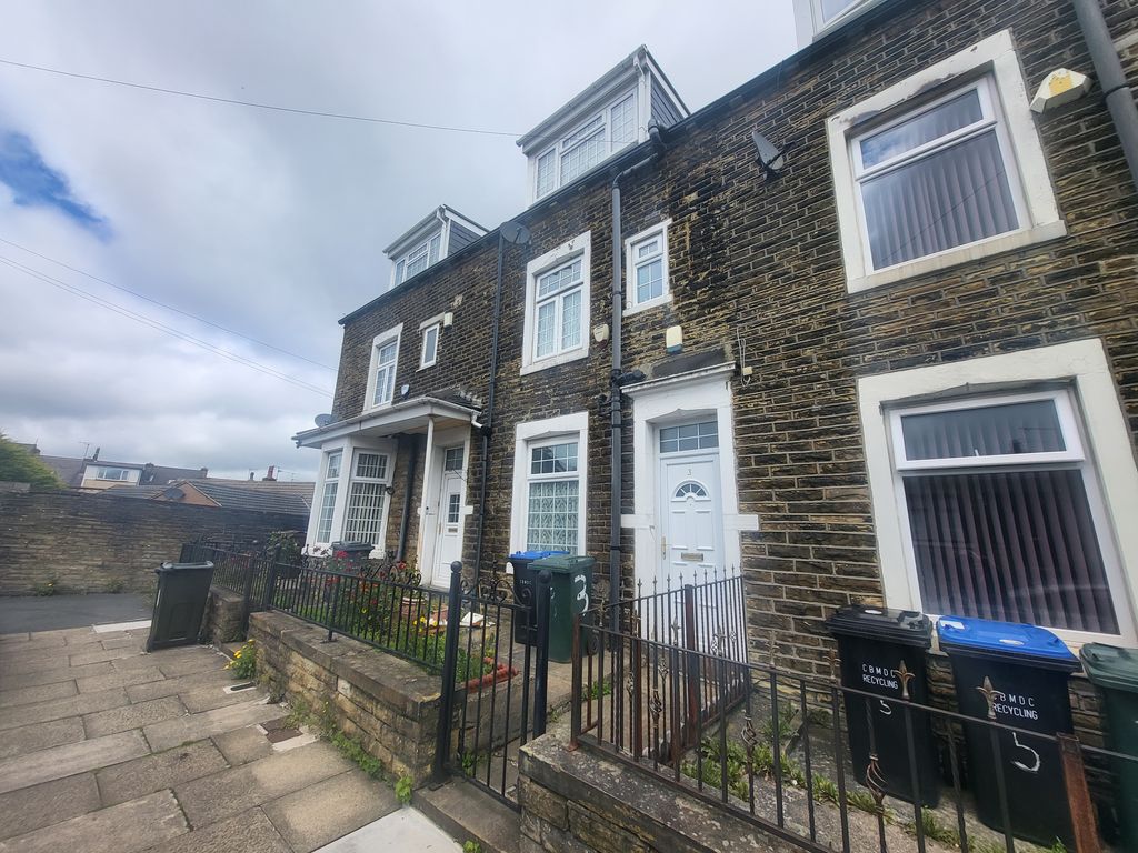 4 bed property to rent in Ashmount, Great Horton, Bradford BD7 Zoopla