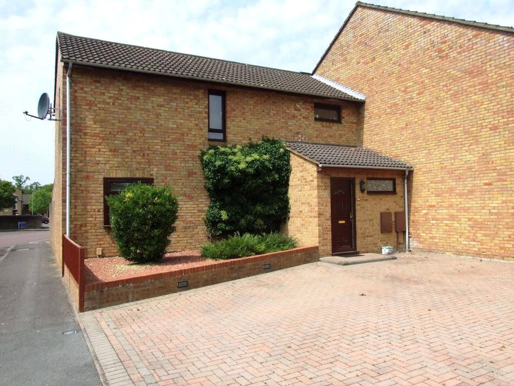 3 bed end terrace house for sale in Hillberry, Birch Hill, Bracknell