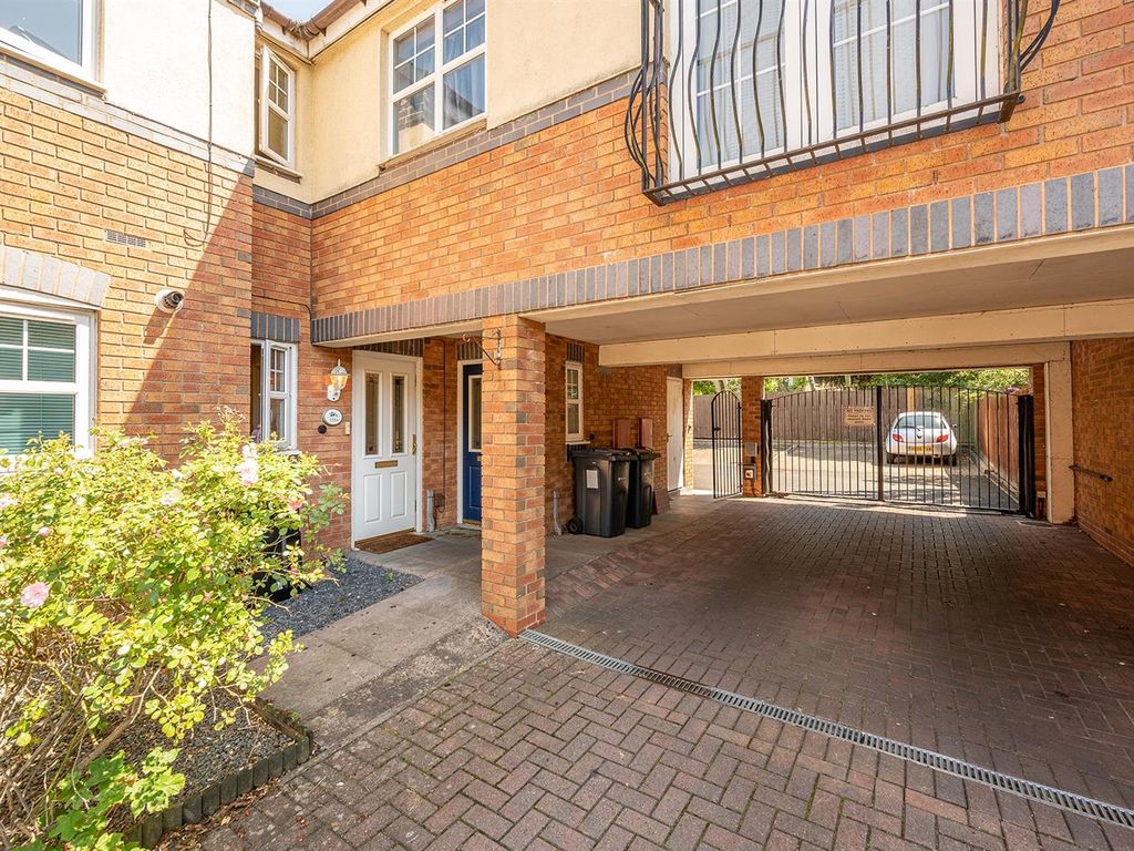 3 bed semidetached house for sale in Long Nuke Road, Northfield