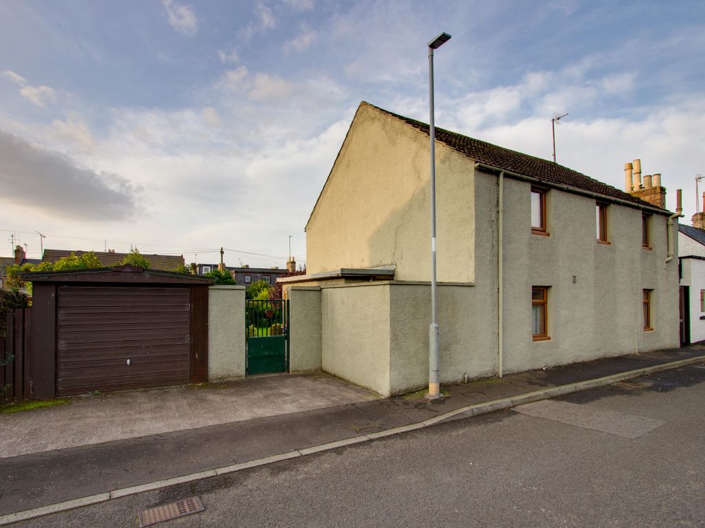 4 bed detached house for sale in Bents Road, Montrose DD10, £140,000