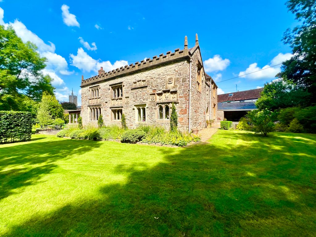 4 bed detached house for sale in Pilgrims Way, Chew Stoke, Bristol BS40