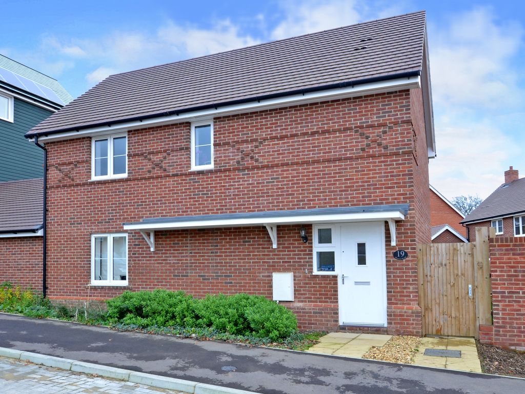 3 bed detached house for sale in Boyce Road, Church Crookham, Fleet
