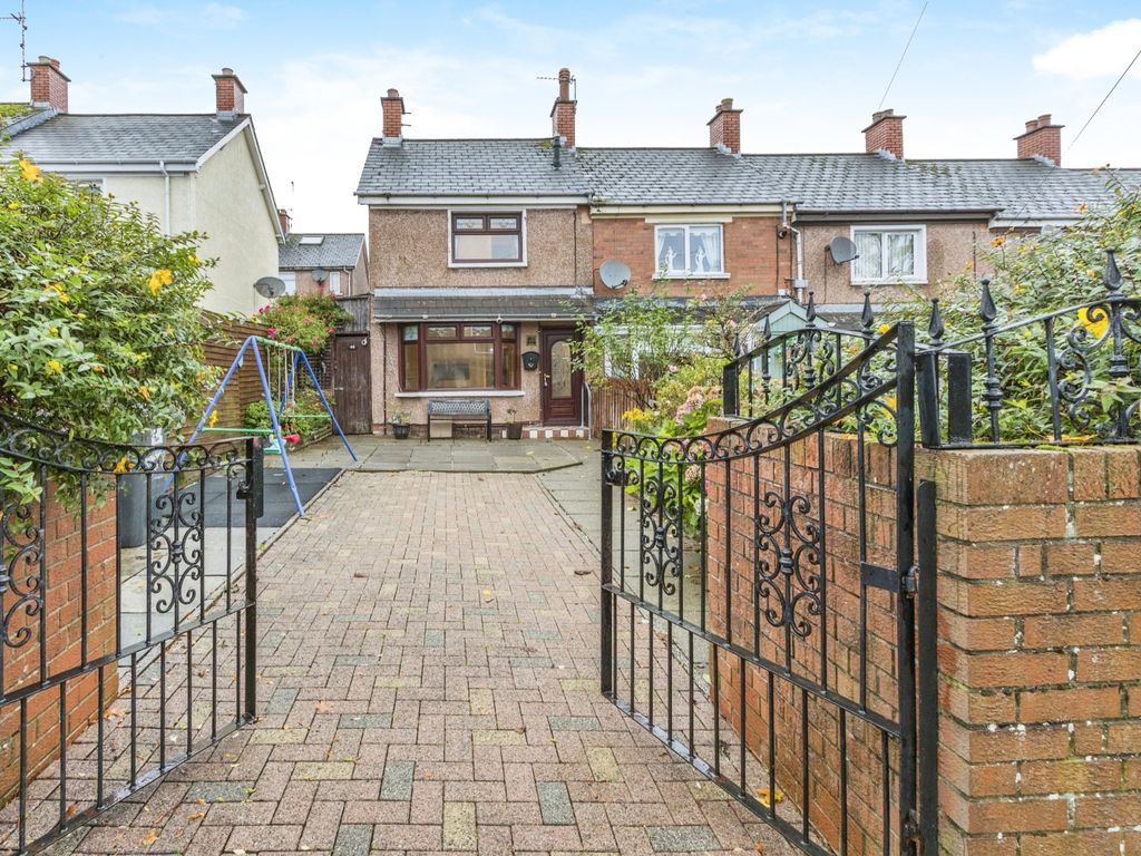 2 bed end terrace house for sale in Stratford Gardens, Belfast BT14, £