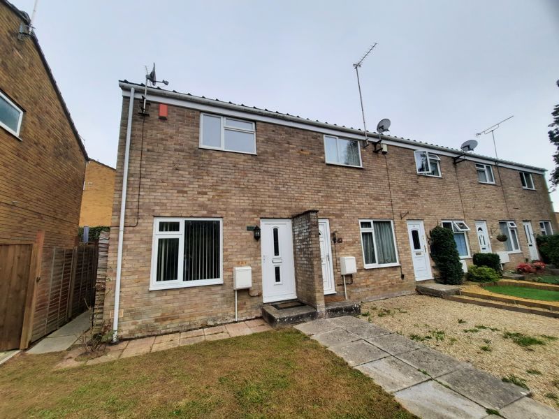 2 bed end terrace house for sale in Abbots Way, Yeovil BA21, £175,000