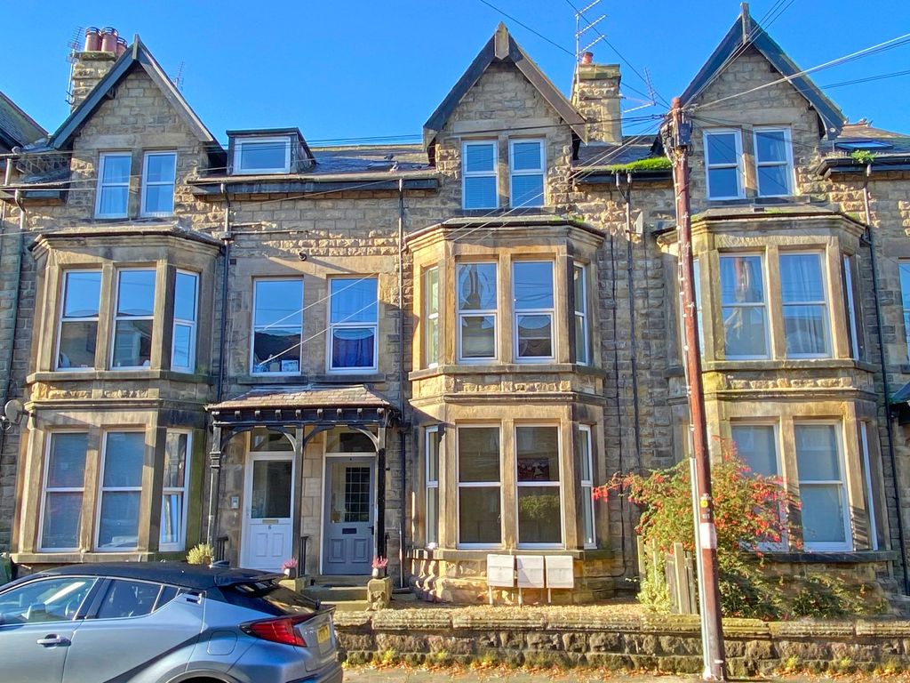 3 bed flat for sale in Hyde Park Road, Harrogate HG1 Zoopla
