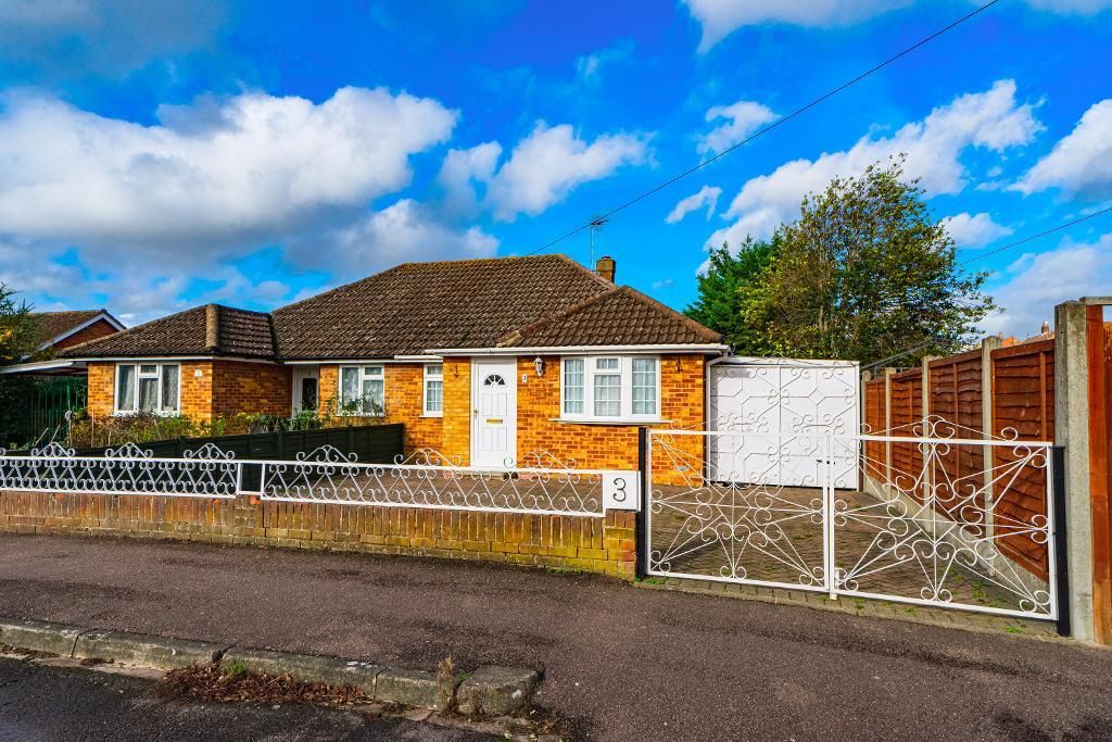 Lombardy Close, Bedford MK41  