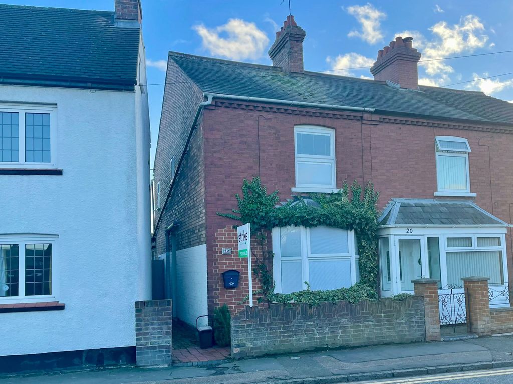 2 bed terraced house for sale in High Street, Houghton Conquest