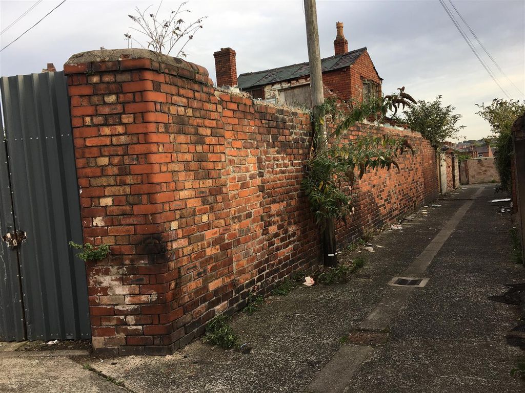 3 bed detached house for sale in Rodney Street, St. Helens WA10, £