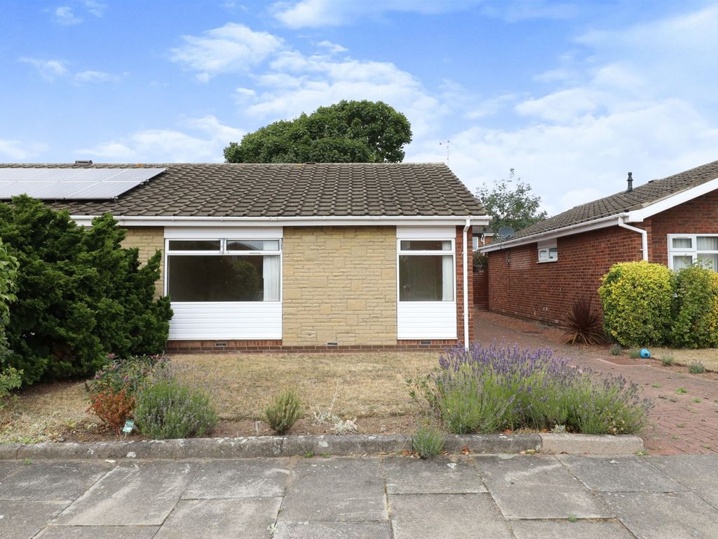 2 bed semidetached bungalow for sale in Welton Close, Bessacarr