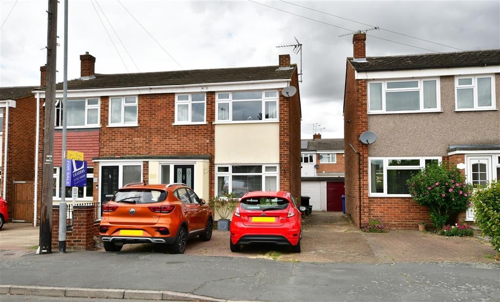 3 bed semidetached house for sale in Branksome Avenue, StanfordLe