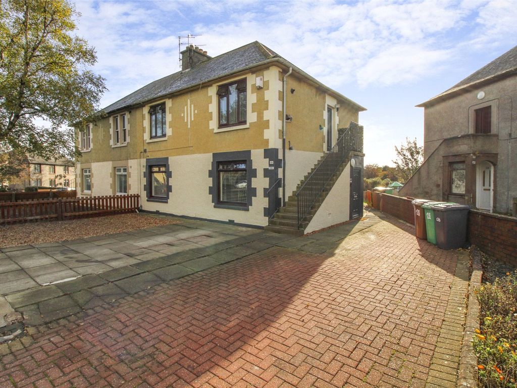 2 bed flat to rent in Den Walk, Methil, Leven, Fife KY8, £550 pcm Zoopla