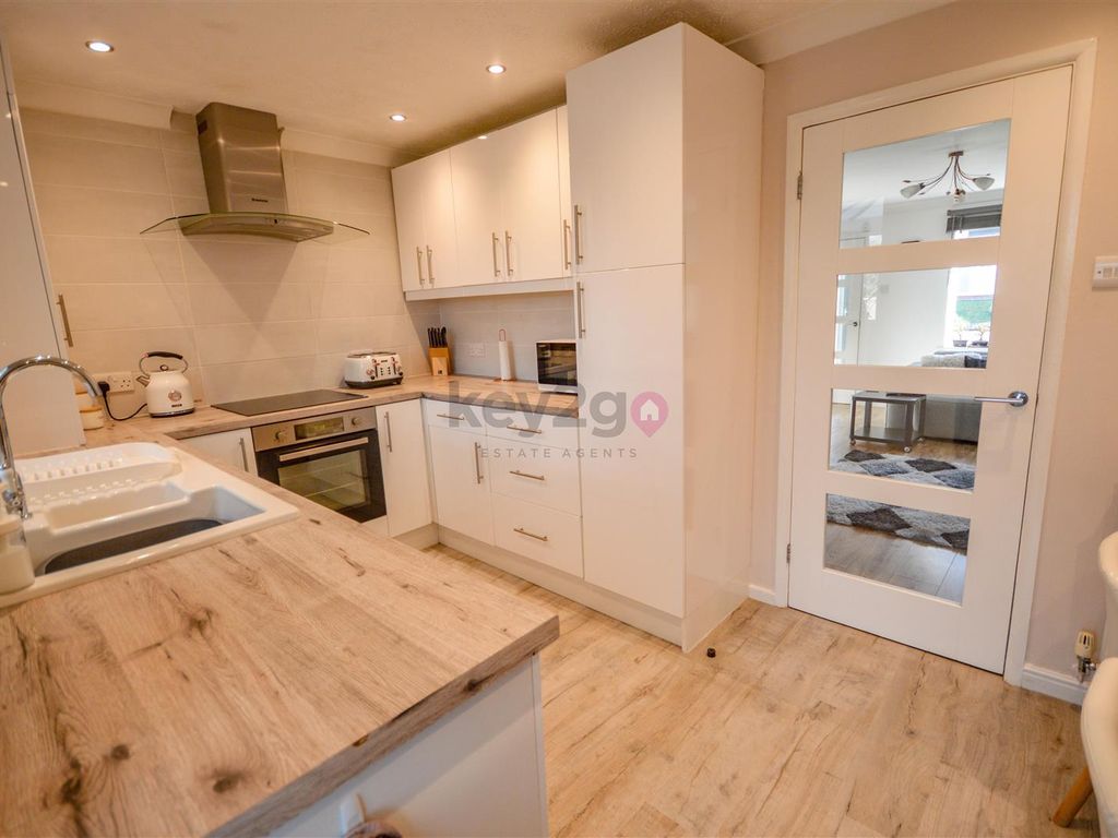 3 bed detached house for sale in Herriot Drive, Chesterfield S40, £230,000 Zoopla