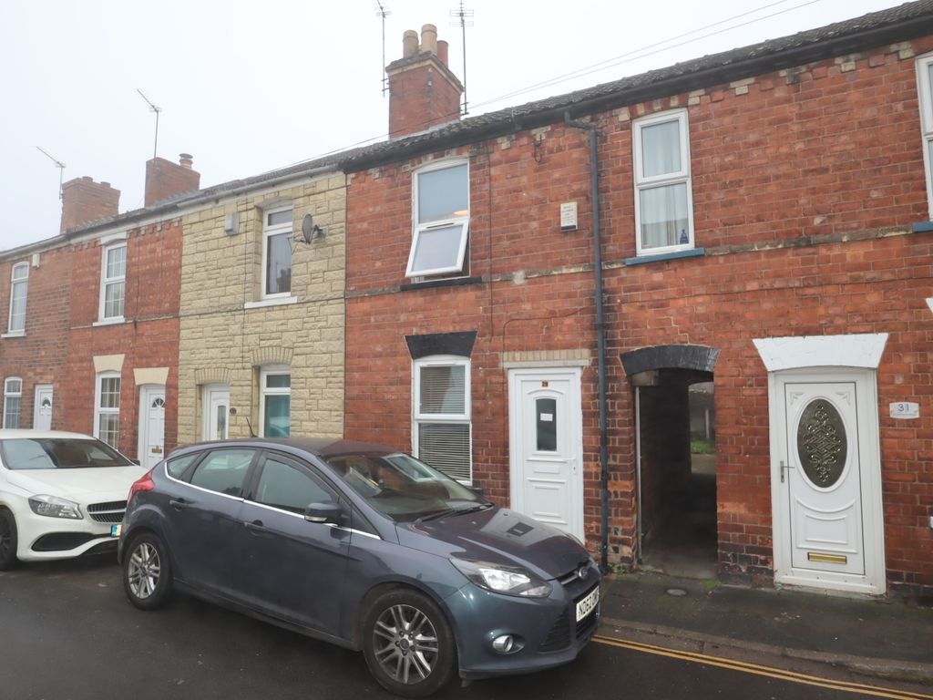 3 bed terraced house to rent in St Nicholas Street, Uphill Lincoln