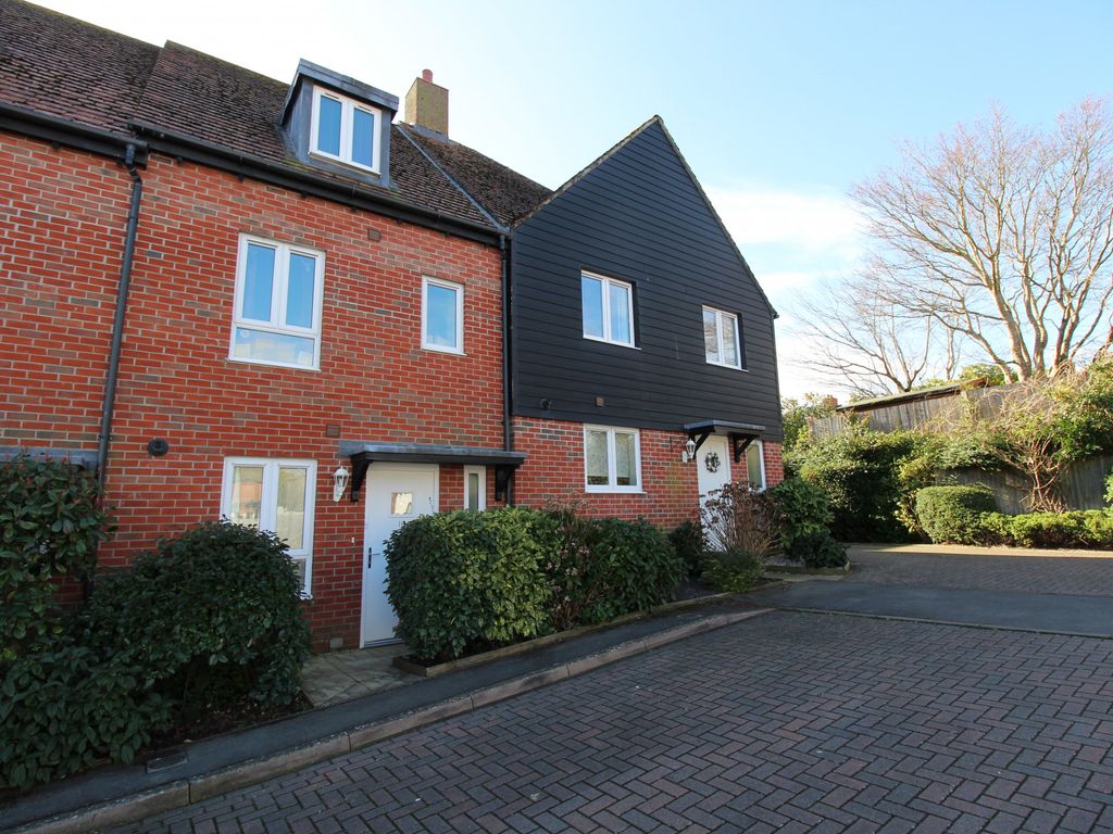 3 bed town house for sale in Cecil Place, Lytchett Matravers, Poole