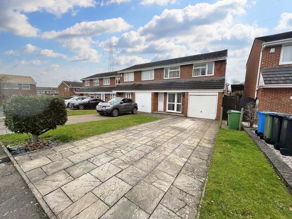3 bed end terrace house for sale in Viscount Walk, Bournemouth, Dorset