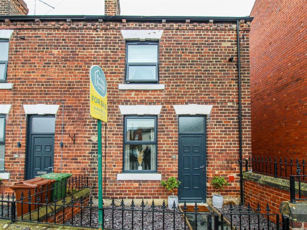 2 bed terraced house for sale in Newton Lane, Outwood, Wakefield WF1, £