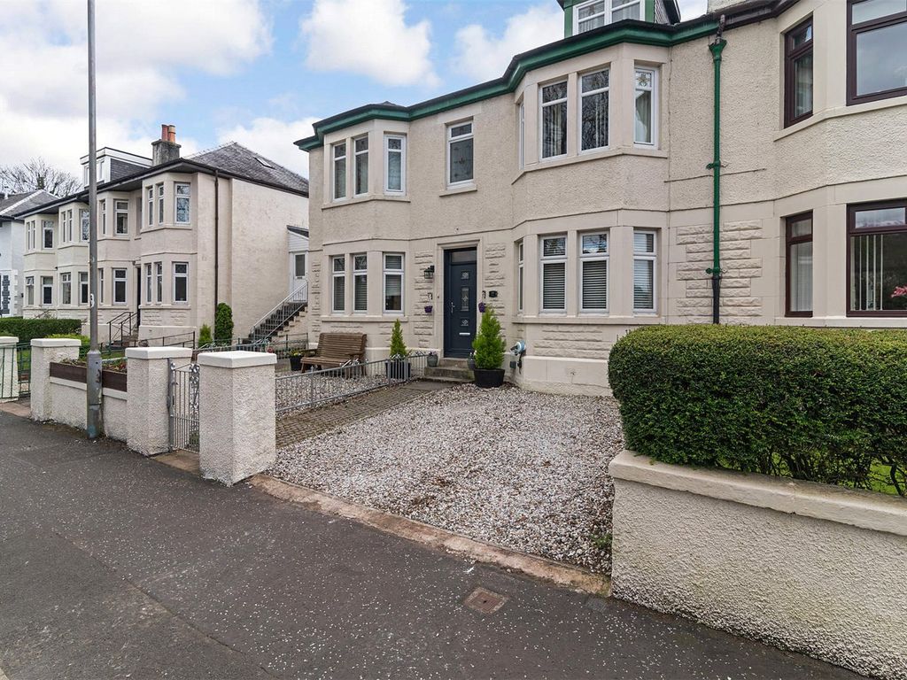 3 bed flat for sale in Old Inverkip Road, Greenock PA16 Zoopla