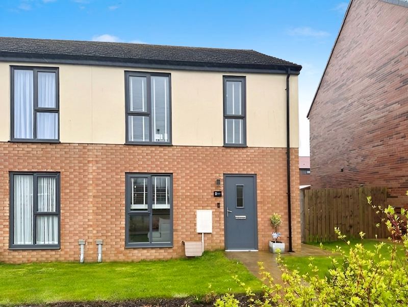 3 bed semidetached house for sale in Lynemouth Road, Ellington