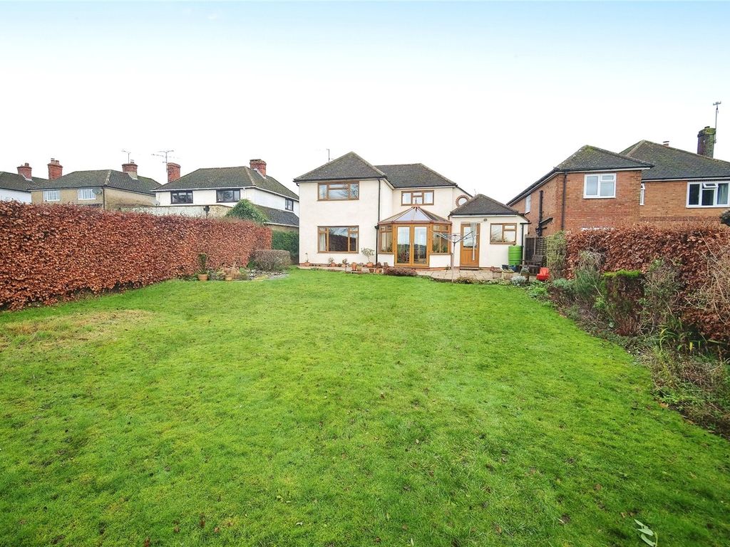 4 bed detached house for sale in Hazell Road, Farnham, Surrey GU9, £800,000 Zoopla