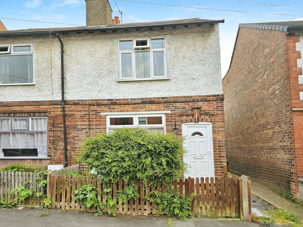 2 bed semidetached house for sale in Crossley Street, Sherwood NG5, £