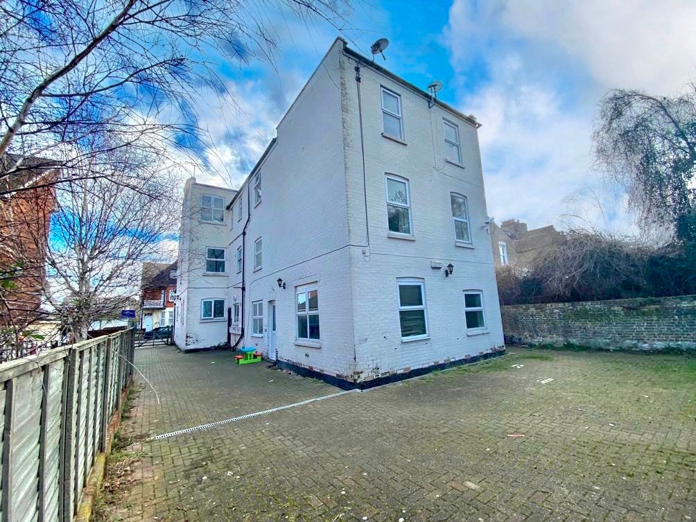 2 bed flat for sale in Norfolk Road, Cliftonville, Margate CT9 Zoopla