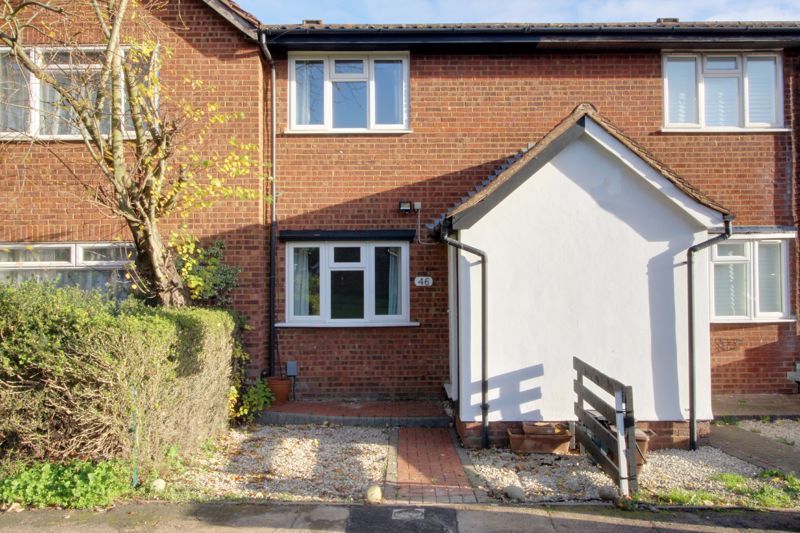 2 bed terraced house to rent in Bushbarns, Cheshunt, Waltham Cross EN7