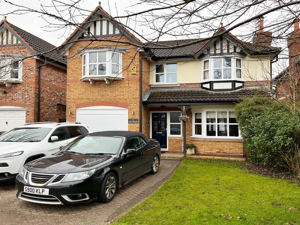 4 bed detached house for sale in Millwood Close, Cheadle Hulme, Cheadle